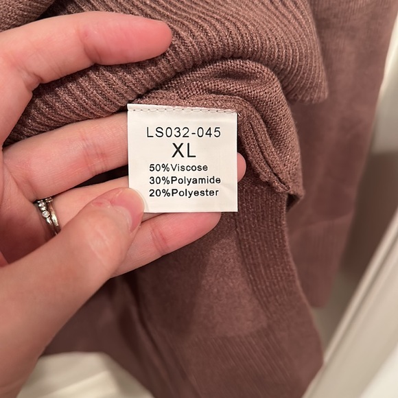 NWT Nutmeg Lillusory V-Neck Collared Sweater XL - Picture 10 of 16